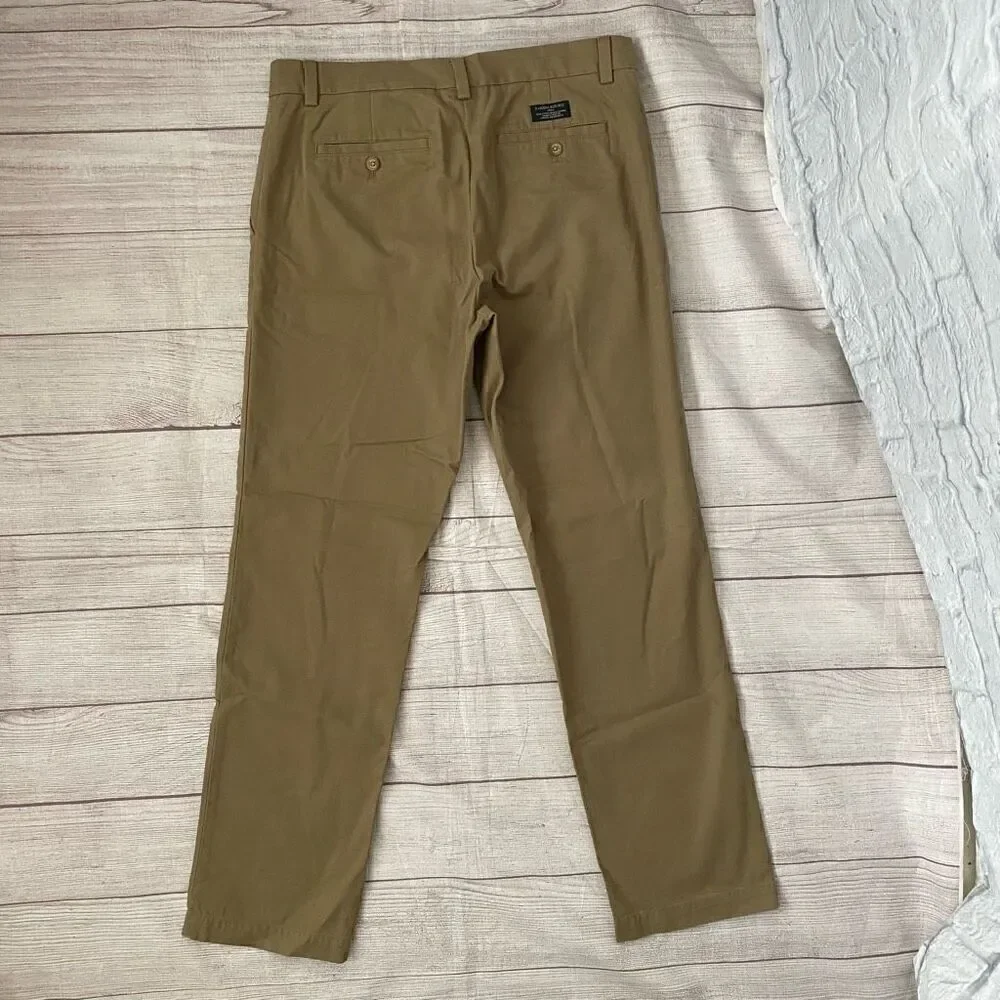 Banana republic men L/34 waist 100% cotton Aiden slim chino tan